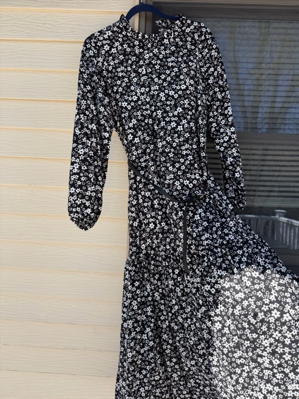 Women's Black & White Floral Long Sleeve Maxi Dress- size 40/ 8